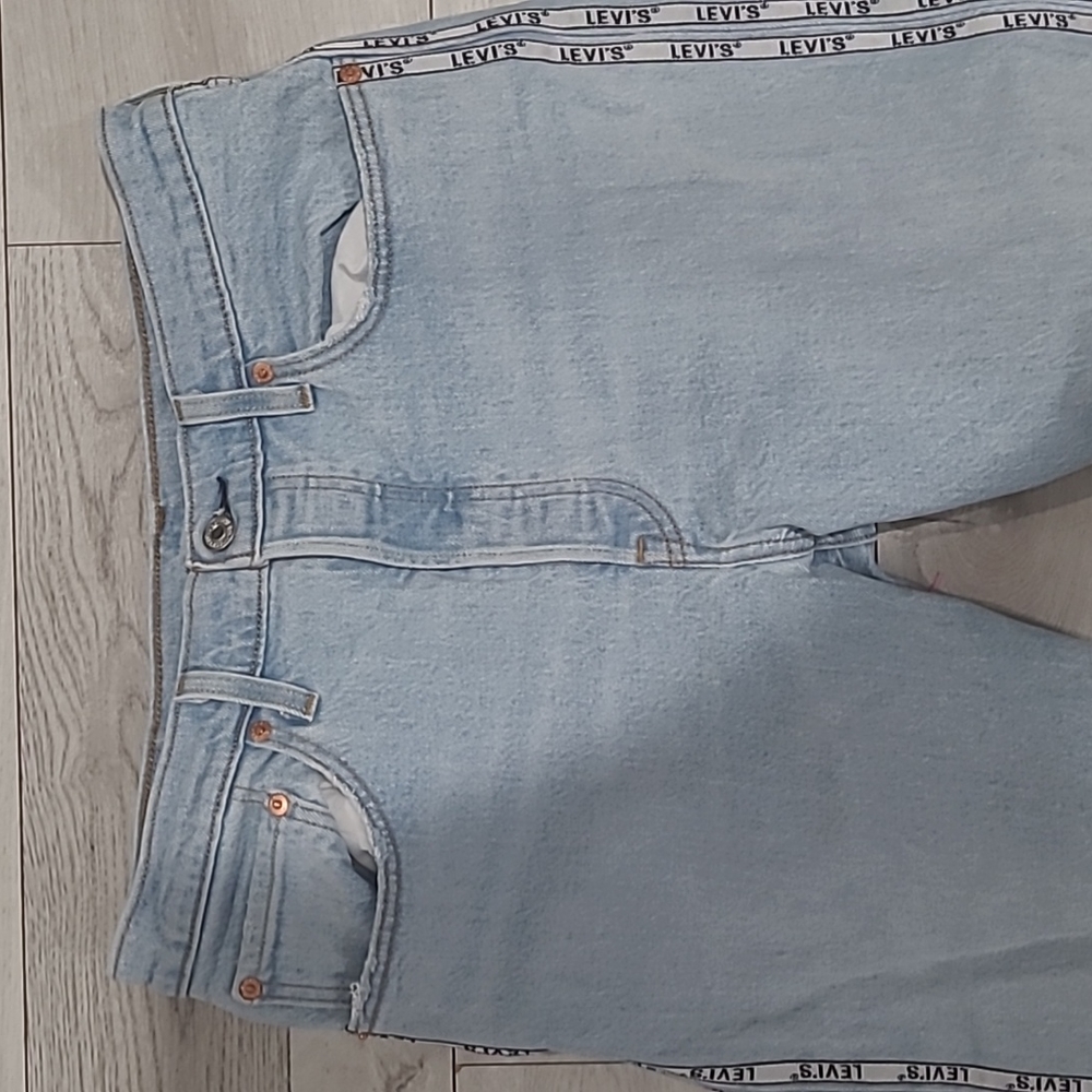 Levi's 501 Logo Jeans - Picture 4 of 9